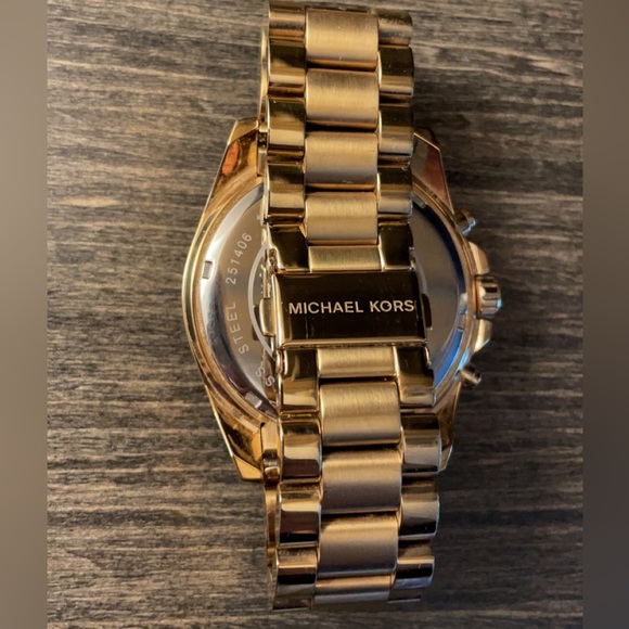Michael Kors Oversized Gold Tone Watch - Picture 5 of 12